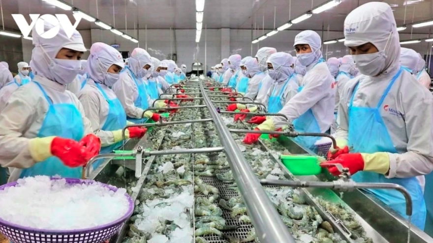 11-month shrimp exports bring in US$3.6 billion